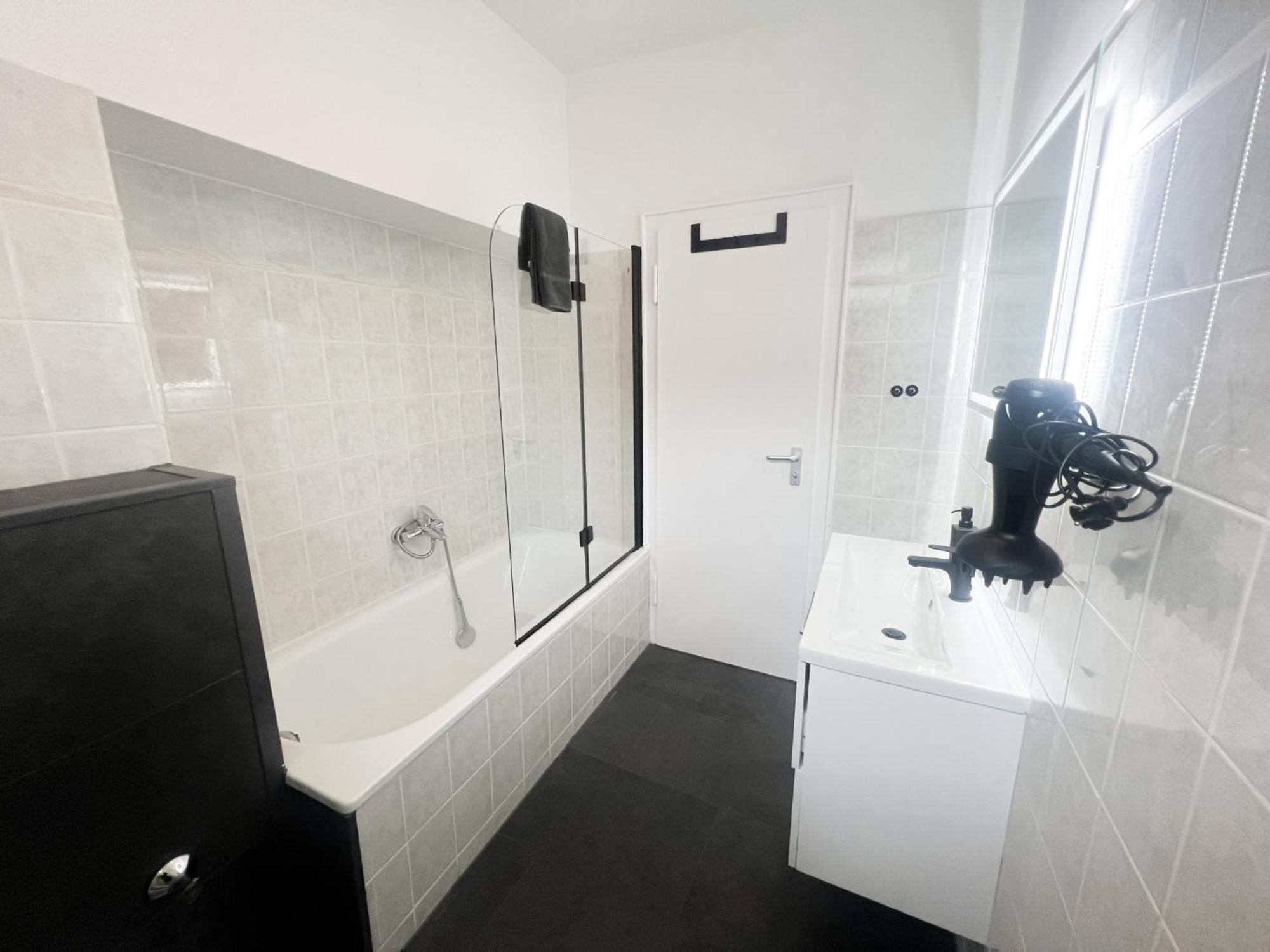 Vibehome Duesseldorf - Stadtmitte Luaran gambar