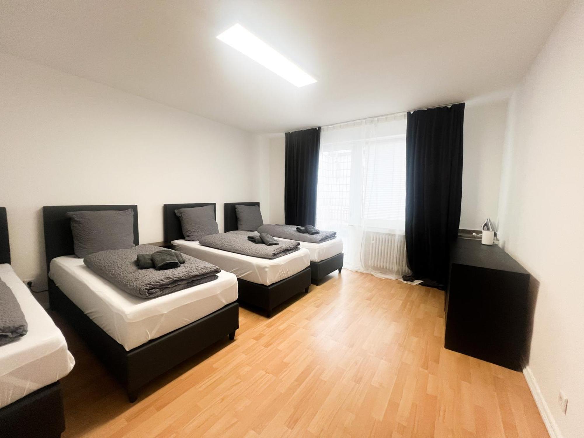 Vibehome Duesseldorf - Stadtmitte Luaran gambar